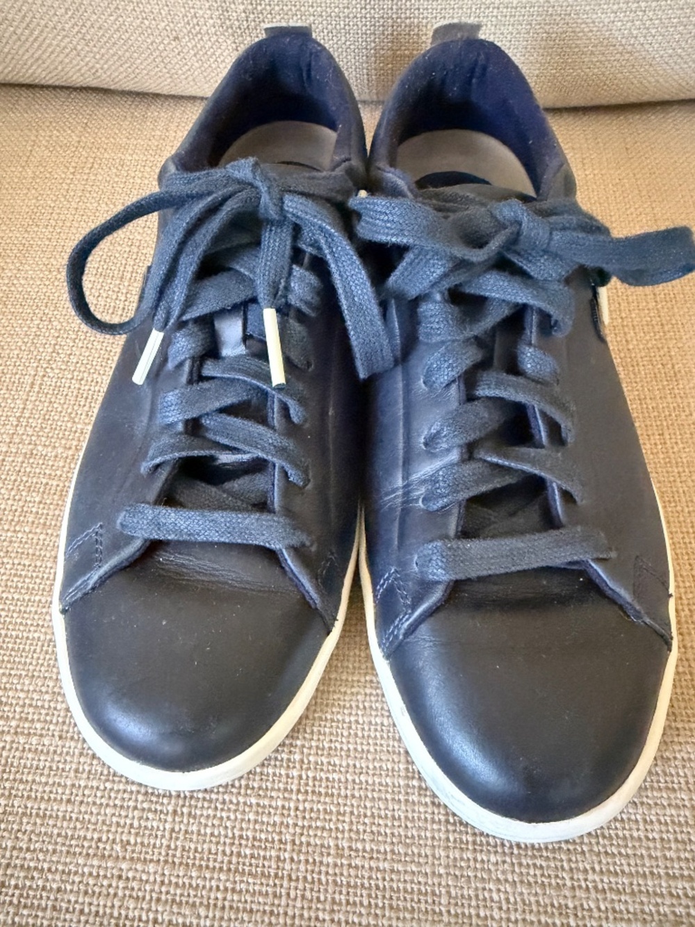 Lacoste navy leather runners - Picture 2 of 7
